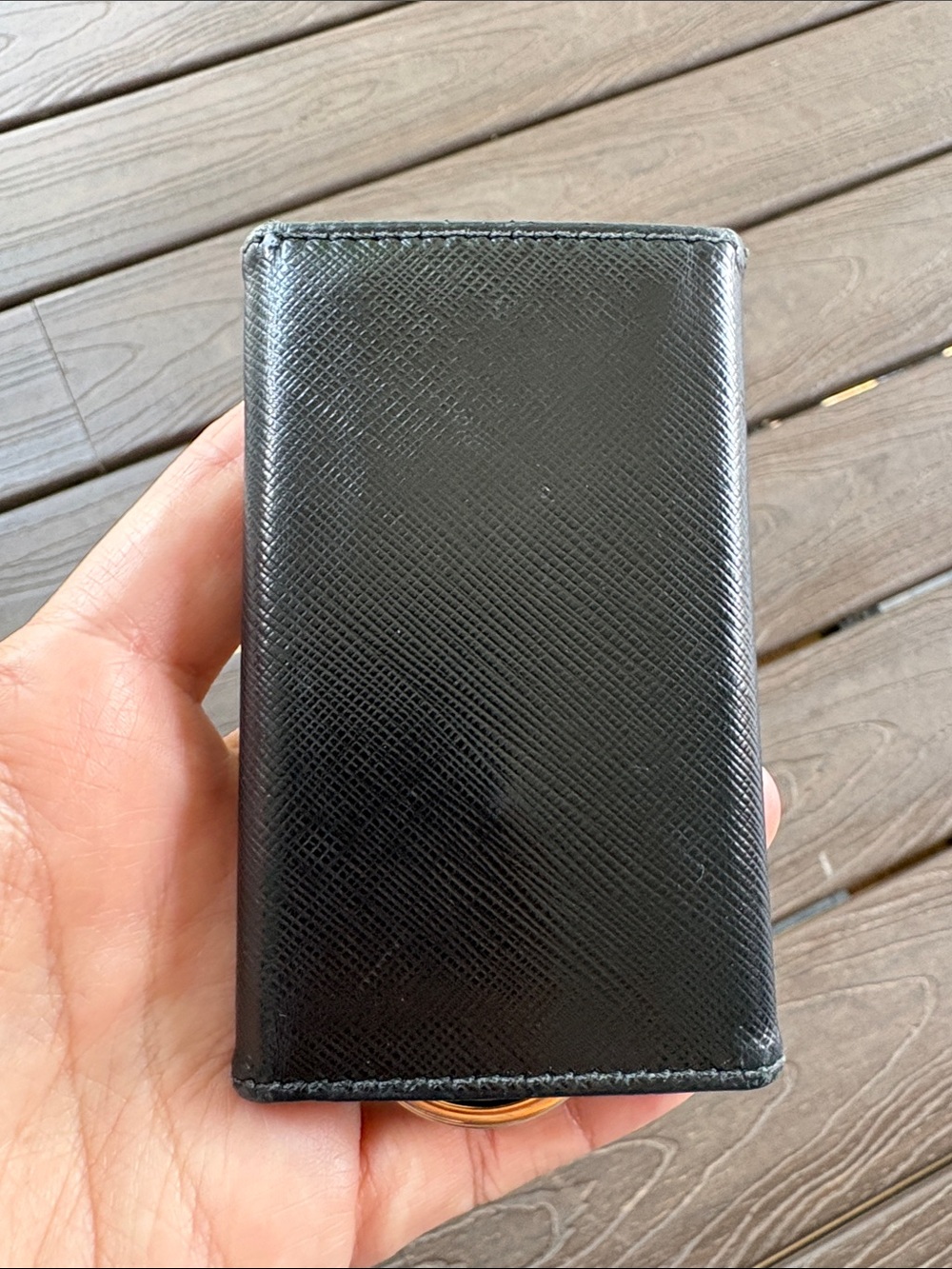 Salvatore Ferragamo Vara Bow Saffiano Leather 6 Key Holder Wallet Black Gold - Picture 11 of 15